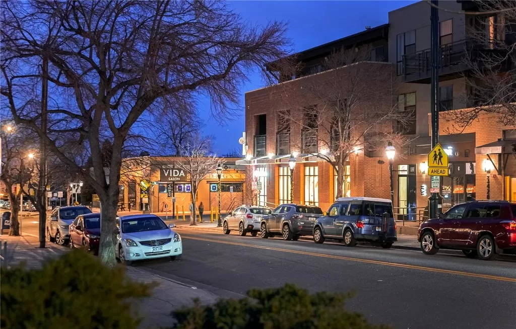 32nd neighborhood 12